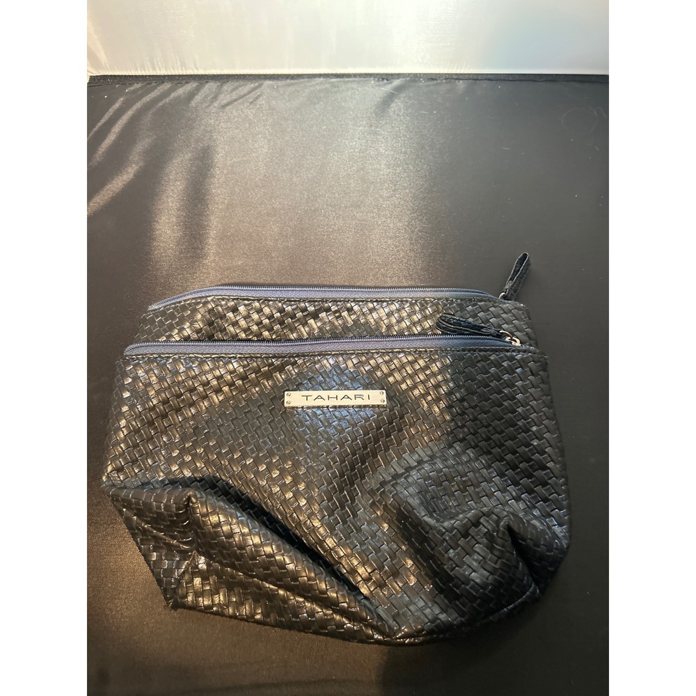 Tahari Black Woven Faux Leather Cosmetic Bag‎ Pouch Zipper Closure